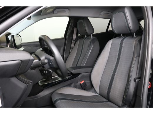 Peugeot 2008 1.2 PureTech Allure 100 | Navi | Trekhaak | Climate control |  Cruise control | Led Koplampen | L... ActivLease financial lease