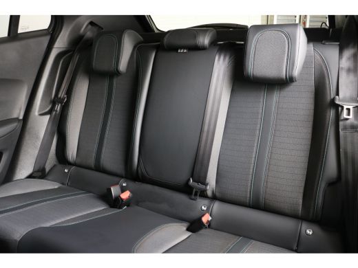 Peugeot 2008 1.2 PureTech Allure 100 | Navi | Trekhaak | Climate control |  Cruise control | Led Koplampen | L... ActivLease financial lease