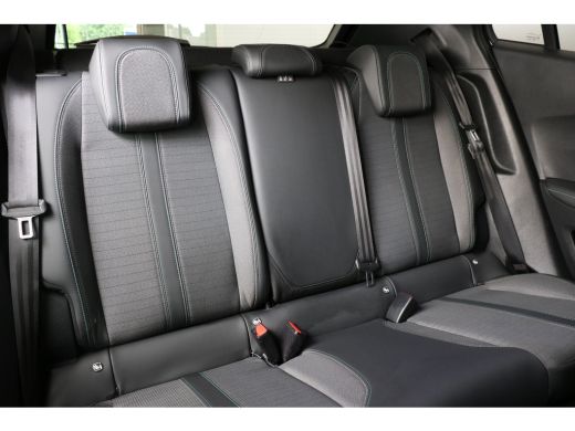 Peugeot 2008 1.2 PureTech Allure 100 | Navi | Trekhaak | Climate control |  Cruise control | Led Koplampen | L... ActivLease financial lease