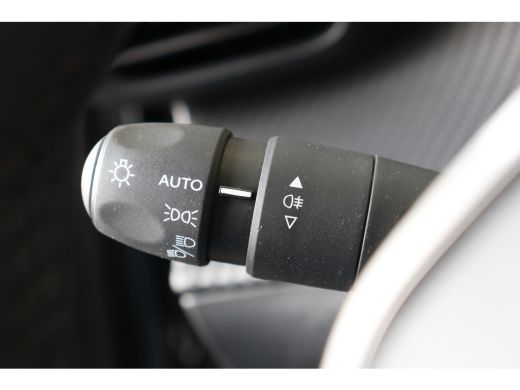 Peugeot 2008 1.2 PureTech Allure 100 | Navi | Trekhaak | Climate control |  Cruise control | Led Koplampen | L... ActivLease financial lease