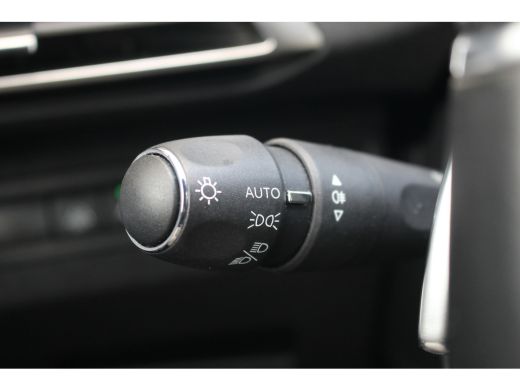 Peugeot 3008 1.2 Hybrid 136 GT | Camera V+A | Drive Assist | Navi | Carplay | Keyless | LED | | Camera V+A | D... ActivLease financial lease