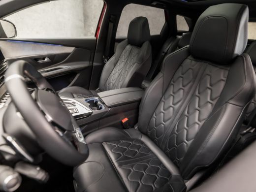 Peugeot 3008 1.6 HYbrid 225 GT Sport 225Pk Automaat (PANORAMADAK, NIEUW MODEL, NAPPA LEDER, APPLE CARPLAY, MEM... ActivLease financial lease