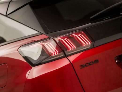 Peugeot 3008 1.6 HYbrid 225 GT Sport 225Pk Automaat (PANORAMADAK, NIEUW MODEL, NAPPA LEDER, APPLE CARPLAY, MEM... ActivLease financial lease