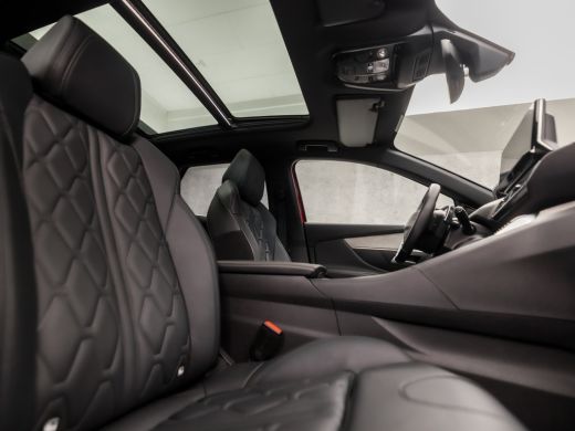 Peugeot 3008 1.6 HYbrid 225 GT Sport 225Pk Automaat (PANORAMADAK, NIEUW MODEL, NAPPA LEDER, APPLE CARPLAY, MEM... ActivLease financial lease
