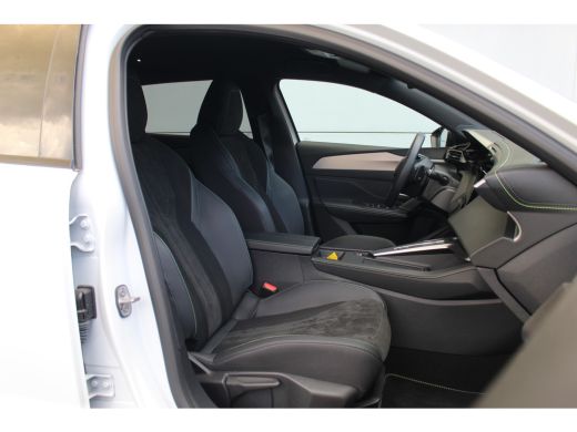 Peugeot 408 1.2 Hybrid 136 e-DCS6 GT | Elek. Achterklep | Alcantara | Camera | Adapt. Cruise | LED Matrix | N... ActivLease financial lease