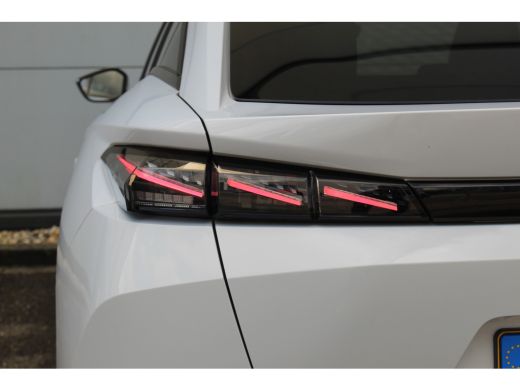 Peugeot 408 1.2 Hybrid 136 e-DCS6 GT | Elek. Achterklep | Alcantara | Camera | Adapt. Cruise | LED Matrix | N... ActivLease financial lease