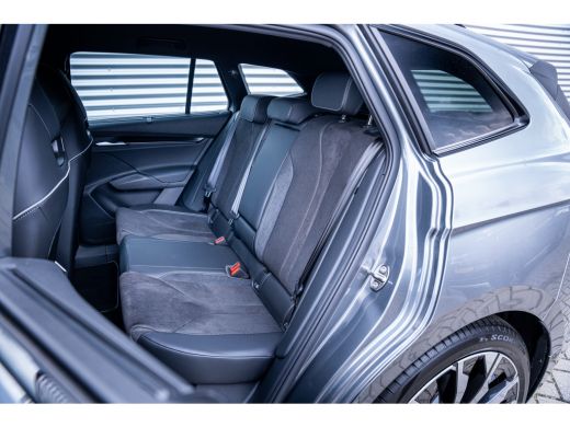 Skoda Enyaq iV Sportline | Business Upgrade pakket - Advanced | Elektrisch verstelbare bestuurdersstoel met gehe... ActivLease financial lease