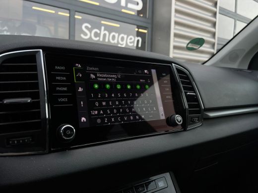 Skoda Karoq 1.0 TSI 110 pk Business Edition | Apple Carplay/Android Auto|telefoonintegratie premium | Buitens... ActivLease financial lease