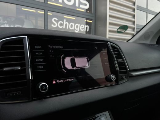 Skoda Karoq 1.0 TSI 110 pk Business Edition | Apple Carplay/Android Auto|telefoonintegratie premium | Buitens... ActivLease financial lease