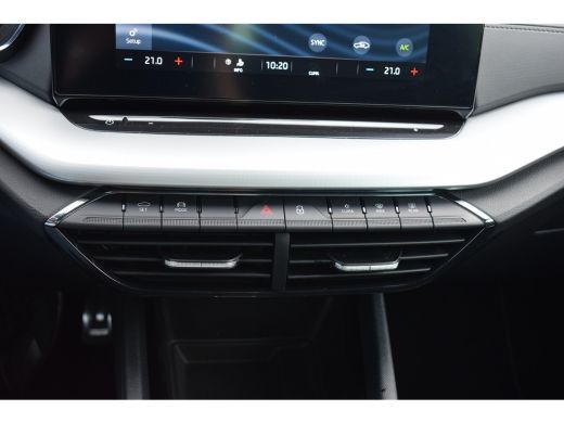 Skoda Octavia 1.0 e-TSI Sport Business | Automaat | Apple CarPlay | Virtual | Sportstoelen ActivLease financial lease