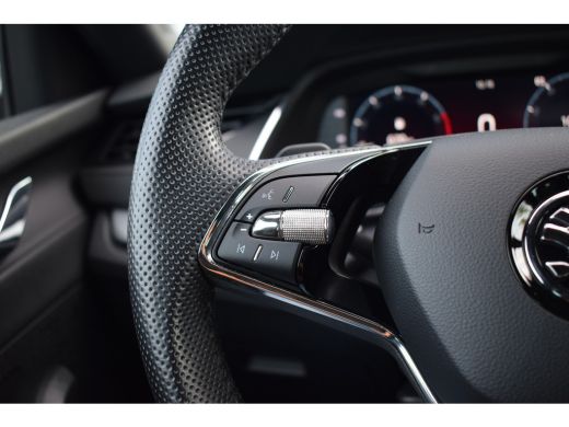 Skoda Octavia 1.0 e-TSI Sport Business | Automaat | Apple CarPlay | Virtual | Sportstoelen ActivLease financial lease