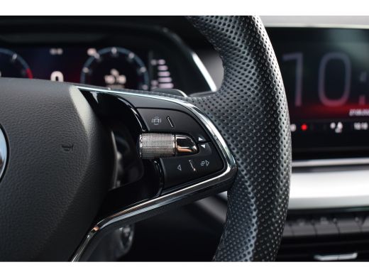 Skoda Octavia 1.0 e-TSI Sport Business | Automaat | Apple CarPlay | Virtual | Sportstoelen ActivLease financial lease