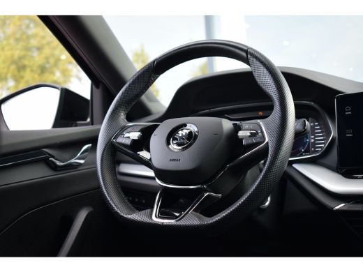Skoda Octavia 1.0 e-TSI Sport Business | Automaat | Apple CarPlay | Virtual | Sportstoelen ActivLease financial lease