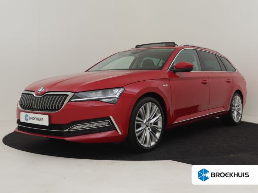 Skoda Superb Combi 1.4 TSI iV Laurin & Klement 218pk Trekhaak | 360 Camera | Leder bekleding | Panorama dak | ... Skoda Superb Combi 1.4 TSI iV Laurin & Klement 218pk Trekhaak | 360 Camera | Leder bekleding | Panorama dak | ...