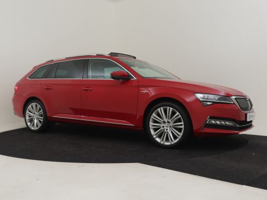 Skoda Superb Combi 1.4 TSI iV Laurin & Klement 218pk Trekhaak | 360 Camera | Leder bekleding | Panorama dak | ... ActivLease financial lease