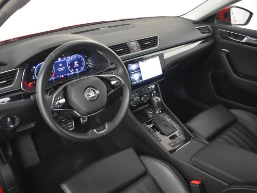 Skoda Superb Combi 1.4 TSI iV Laurin & Klement 218pk Trekhaak | 360 Camera | Leder bekleding | Panorama dak | ... ActivLease financial lease