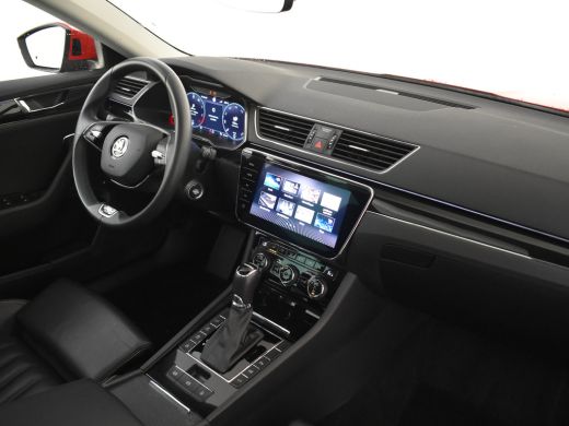 Skoda Superb Combi 1.4 TSI iV Laurin & Klement 218pk Trekhaak | 360 Camera | Leder bekleding | Panorama dak | ... ActivLease financial lease