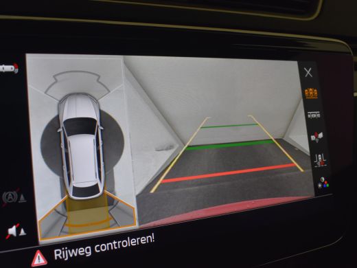 Skoda Superb Combi 1.4 TSI iV Laurin & Klement 218pk Trekhaak | 360 Camera | Leder bekleding | Panorama dak | ... ActivLease financial lease