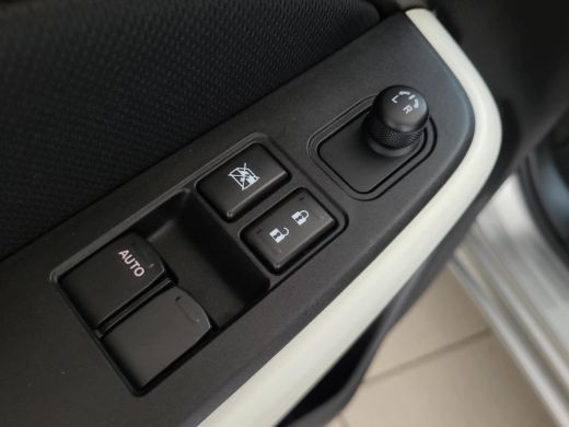 Suzuki Swift 1.2 Comfort | Airco | Apple CarPlay | Rijklaarprijs incl. garantie | ActivLease financial lease