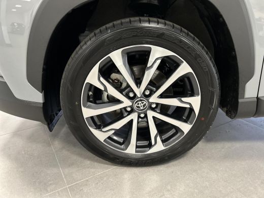 Toyota Corolla Cross Hybrid 200 Style ActivLease financial lease