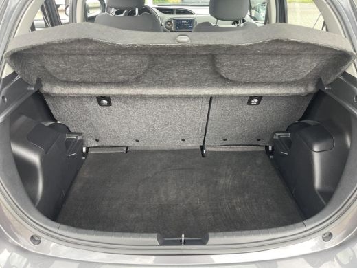 Toyota Yaris 1.0 VVT-i Connect ActivLease financial lease