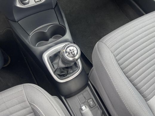 Toyota Yaris 1.0 VVT-i Connect ActivLease financial lease