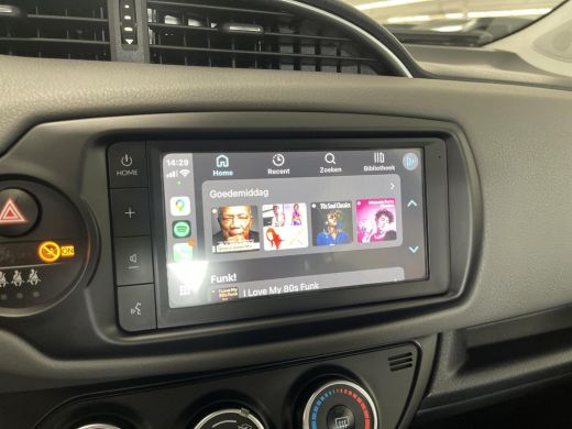 Toyota Yaris 1.0 VVT-i Connect ActivLease financial lease