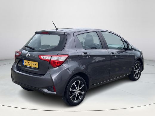 Toyota Yaris 1.0 VVT-i Connect ActivLease financial lease