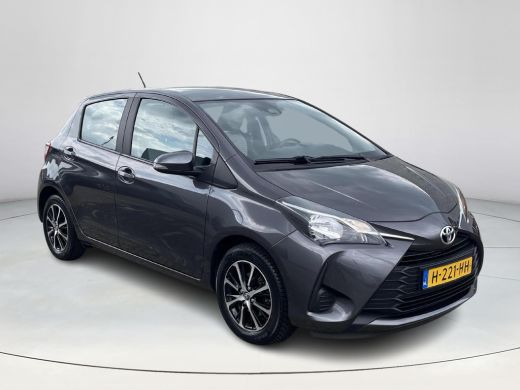 Toyota Yaris 1.0 VVT-i Connect ActivLease financial lease