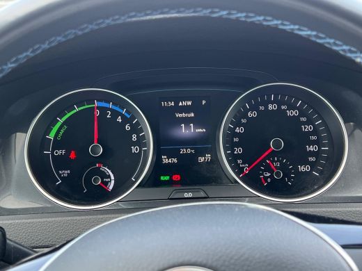 Volkswagen e-Golf E-DITION 136 pk | Airco (automatisch) | Cruise control adaptief | LED koplampen ActivLease financial lease
