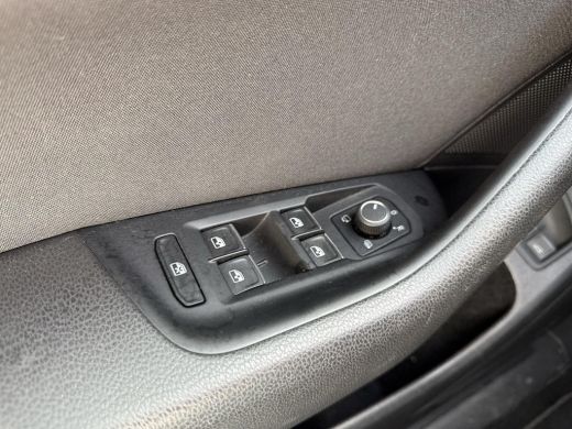 Volkswagen Passat 1.4 TSI PHEV GTE Business | 93% SOH | 218 pk | Trekhaak | LED | ACC | A-Camera | App Connect | ActivLease financial lease