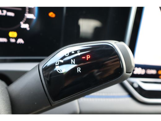 Volkswagen Tiguan R-Line Edition - eHybrid | 'App-Connect' draadloze smartphone integratie | Automatische afstandsr... ActivLease financial lease