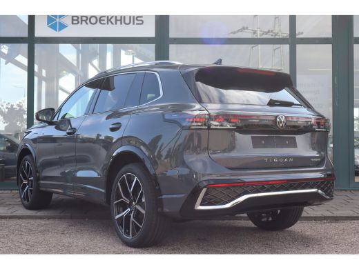 Volkswagen Tiguan R-Line Edition - eHybrid | 'App-Connect' draadloze smartphone integratie | Automatische afstandsr... ActivLease financial lease