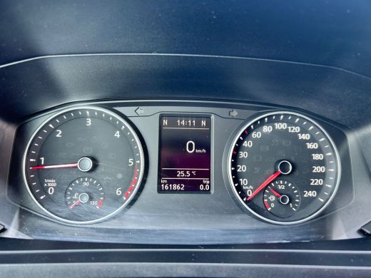 Volkswagen Transporter 2.0 TDI 150 PK DSG AUTOM HIGHLINE / L2H1 / 1e EIG. / ACHTERKLEP / AIRCO / CRUISE / NAVI / PDC ActivLease financial lease
