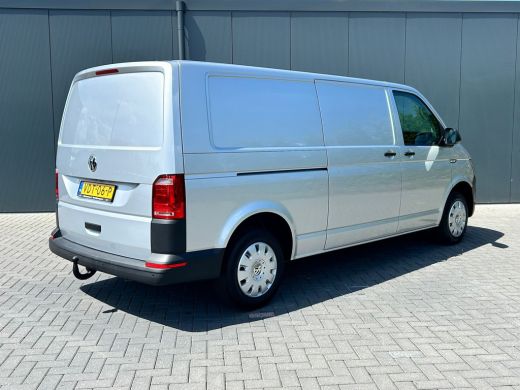 Volkswagen Transporter 2.0 TDI 150 PK DSG AUTOM HIGHLINE / L2H1 / 1e EIG. / ACHTERKLEP / AIRCO / CRUISE / NAVI / PDC ActivLease financial lease