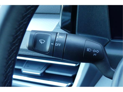 Volkswagen Transporter Bulli | Achterklep | 150pk Aut. | IQ.LIGHT | Automaat | ACC | Lichtmetalen velgen 17" | DynamicLi... ActivLease financial lease