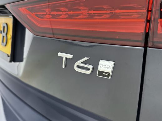 Volvo  V60 2.0 T6 Plug-in hybrid AWD Plus Dark | Trekhaak | Panoramadak | Harman Kardon Audio | PDC + 360 Ca... ActivLease financial lease