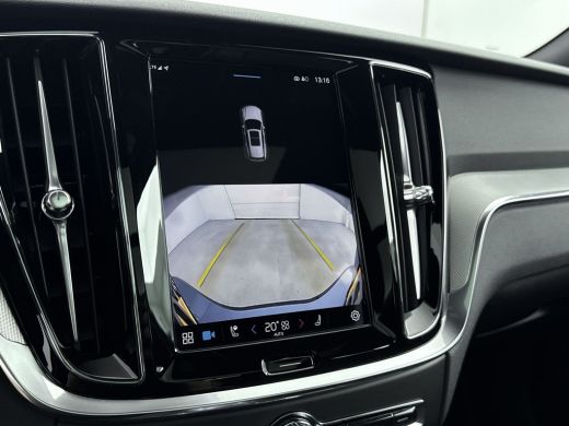 Volvo  V60 2.0 T6 Plug-in hybrid AWD Plus Dark | Trekhaak | Panoramadak | Harman Kardon Audio | PDC + 360 Ca... ActivLease financial lease