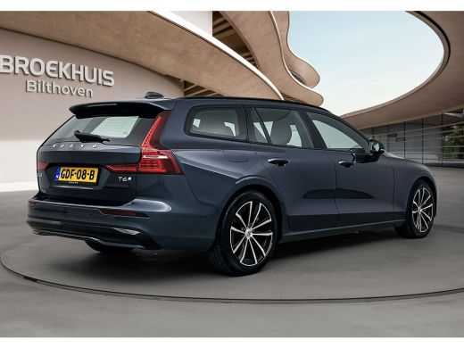 Volvo  V60 2.0 T6 Plug-in hybrid AWD Plus Dark | Trekhaak | Panoramadak | Harman Kardon Audio | PDC + 360 Ca... ActivLease financial lease