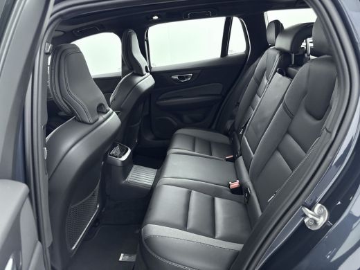 Volvo  V60 2.0 T6 Plug-in hybrid AWD Plus Dark | Trekhaak | Panoramadak | Harman Kardon Audio | PDC + 360 Ca... ActivLease financial lease