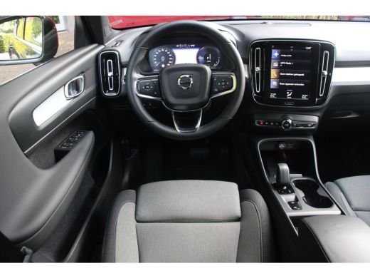 Volvo  XC40 1.5 T4 Recharge Inscription Expression | Camera | Keyless | 18" Velgen | Botsingspreventie ActivLease financial lease