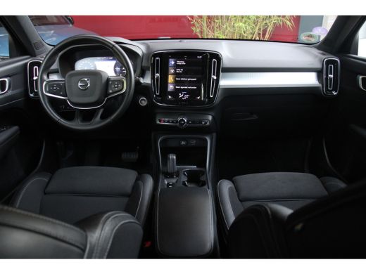 Volvo  XC40 1.5 T5 Twin Engine Momentum Pro | Adaptive Cruise | BLIS | 360 Camera | Stoelverwarming ActivLease financial lease