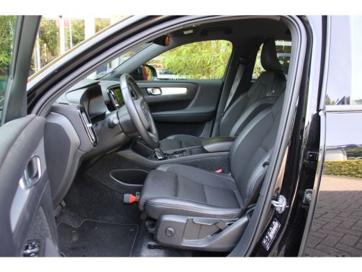 Volvo  XC40 1.5 T5 Twin Engine Momentum Pro | Adaptive Cruise | BLIS | 360 Camera | Stoelverwarming ActivLease financial lease
