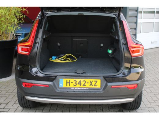 Volvo  XC40 1.5 T5 Twin Engine Momentum Pro | Adaptive Cruise | BLIS | 360 Camera | Stoelverwarming ActivLease financial lease