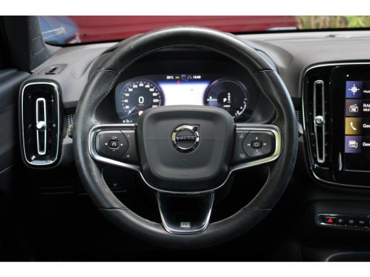 Volvo  XC40 1.5 T5 Twin Engine R-Design | 19" Velgen | Parkeerhulp | Botsingspreventie ActivLease financial lease