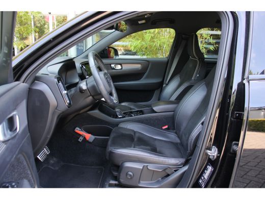 Volvo  XC40 1.5 T5 Twin Engine R-Design | 19" Velgen | Parkeerhulp | Botsingspreventie ActivLease financial lease