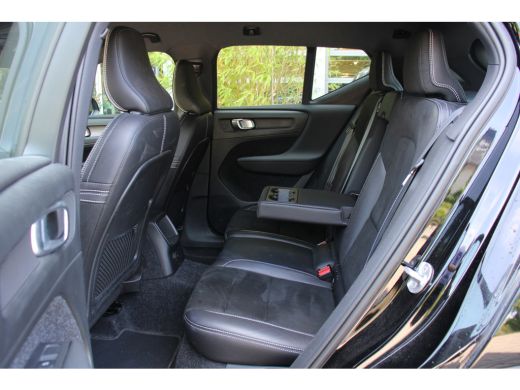 Volvo  XC40 1.5 T5 Twin Engine R-Design | 19" Velgen | Parkeerhulp | Botsingspreventie ActivLease financial lease