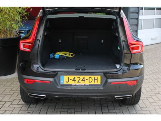 Volvo  XC40 1.5 T5 Twin Engine R-Design | 19" Velgen | Parkeerhulp | Botsingspreventie ActivLease financial lease