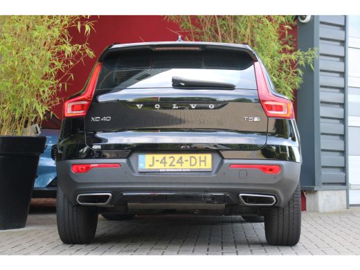 Volvo  XC40 1.5 T5 Twin Engine R-Design | 19" Velgen | Parkeerhulp | Botsingspreventie ActivLease financial lease