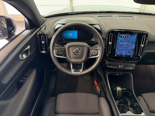Volvo  XC40 Recharge Core 70 kWh Stoel/stuur verw. | Acteruitrijcam. | 19'' | Carplay ActivLease financial lease